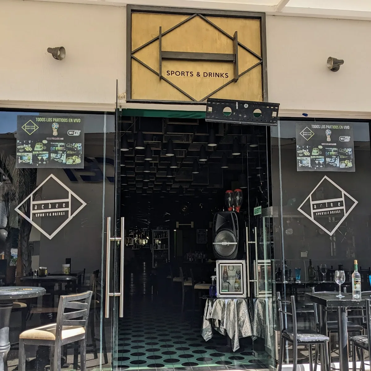 Achee sports and drinks — Carr Jocotepec-chapala 206, 45920 San Antonio Tlayacapan, Jal., Mexico