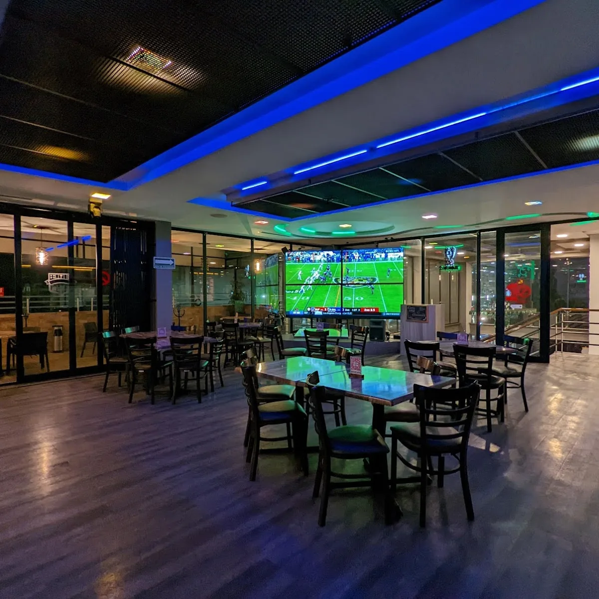 M.V.P. Sports Bar — Av. Primero de Mayo 1707, Delegaciu00f3n Sta Ana Tlapaltitlu00e1n, 50071 Santa Ana Tlapaltitlu00e1n, Mu00e9x., Mexico
