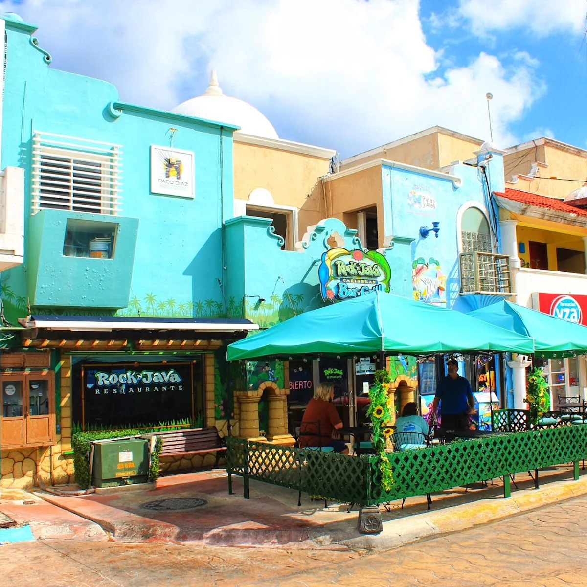 Rock ‘n Java Cozumel Caribbean Bar & Grill — Av. Rafael E. Melgar 602-C, Centro, 77600 Cozumel, Q.R., Mexico