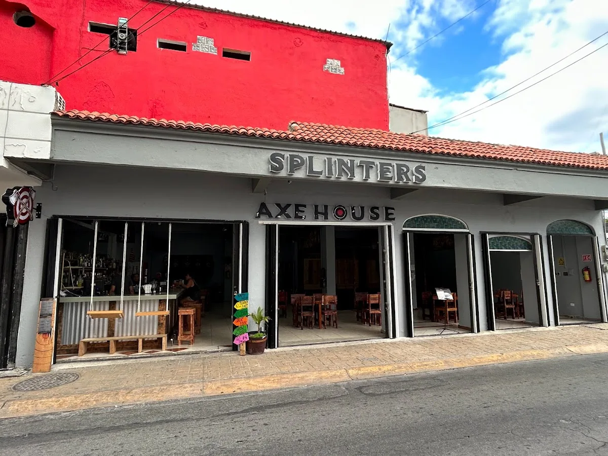 Splinters Cozumel gallery 2