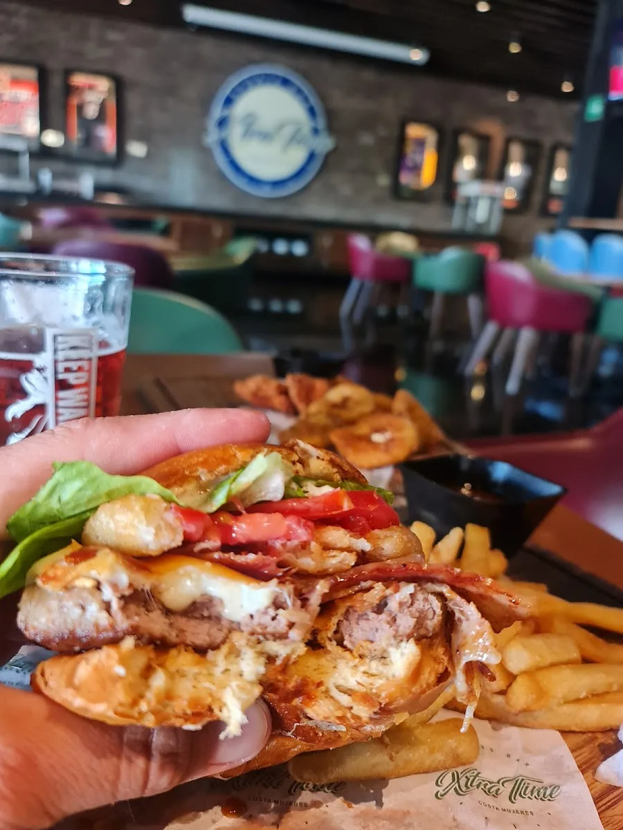 Xtra Time Sports Bar gallery 3