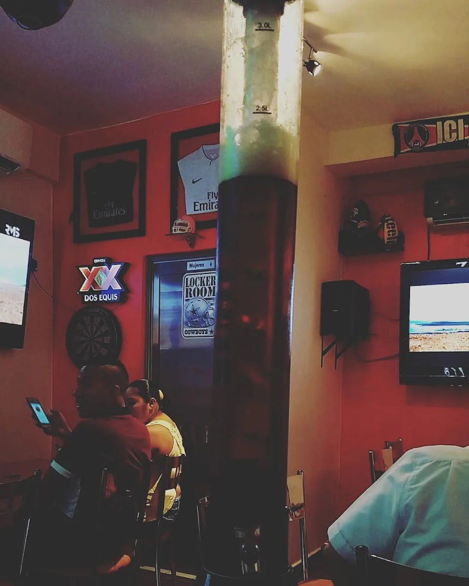 Champions Sports Bar gallery 2