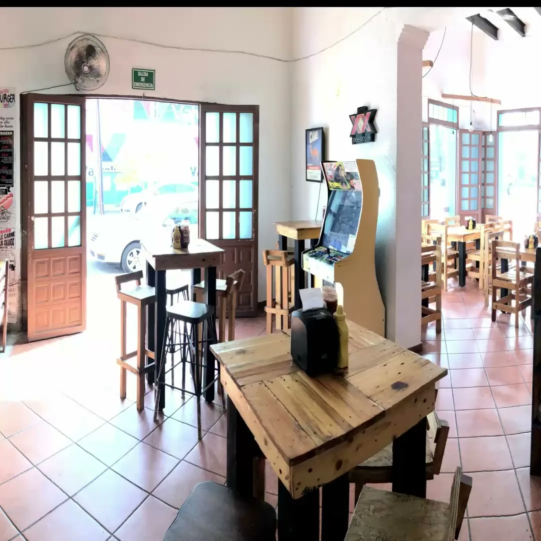 Burgers & Beers gallery 2