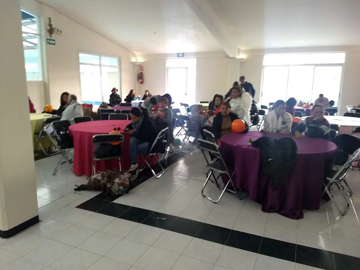 Deportivo La Oficina gallery 3