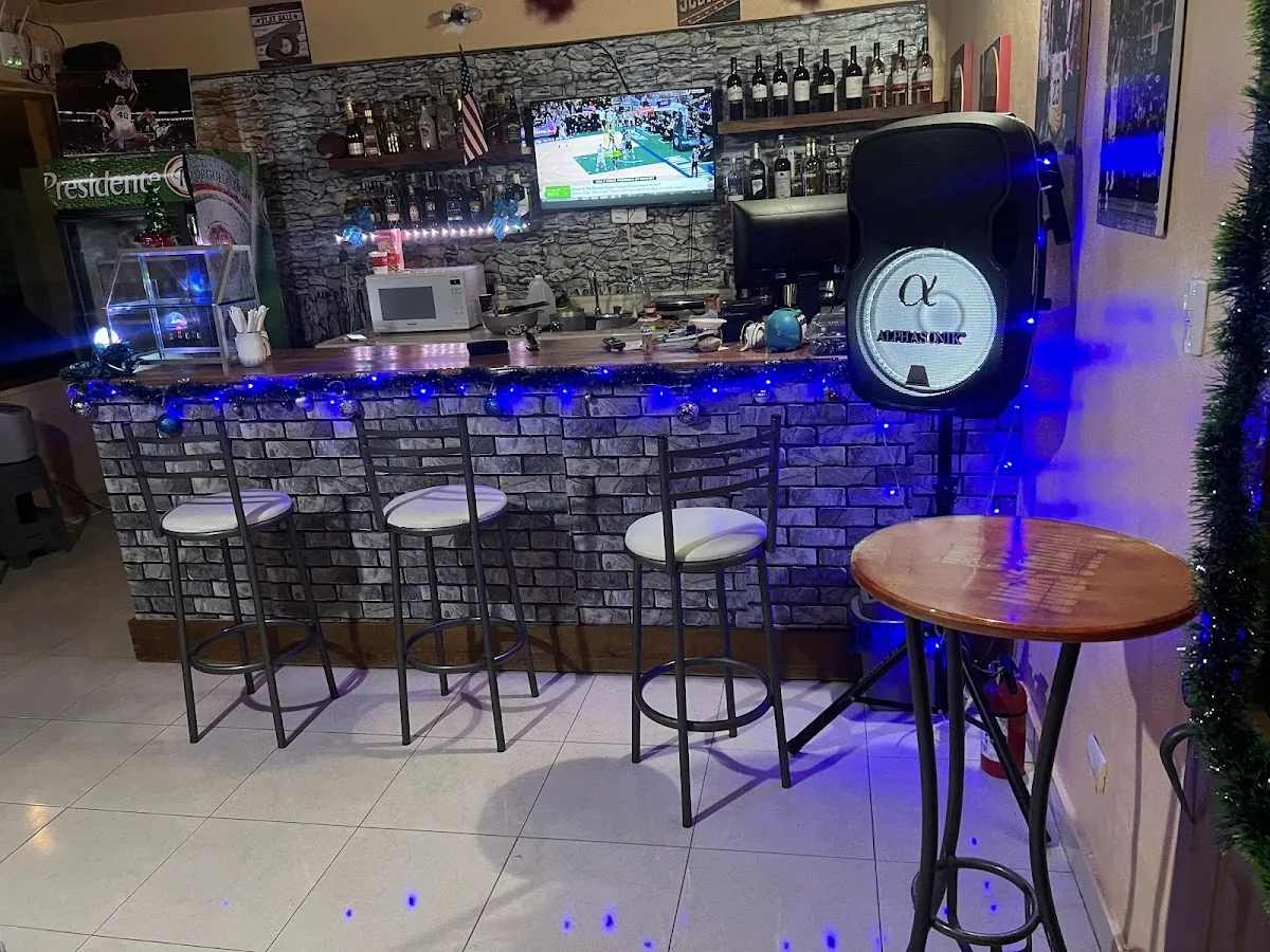 Mundo Sport Bar gallery 2