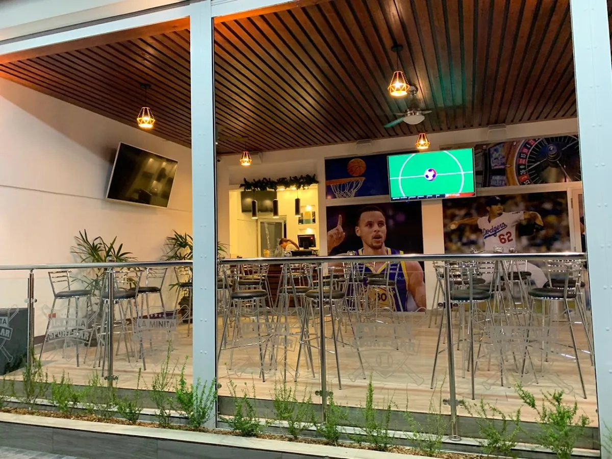 La Minita Sport Bar Santiago Rodríguez gallery 3