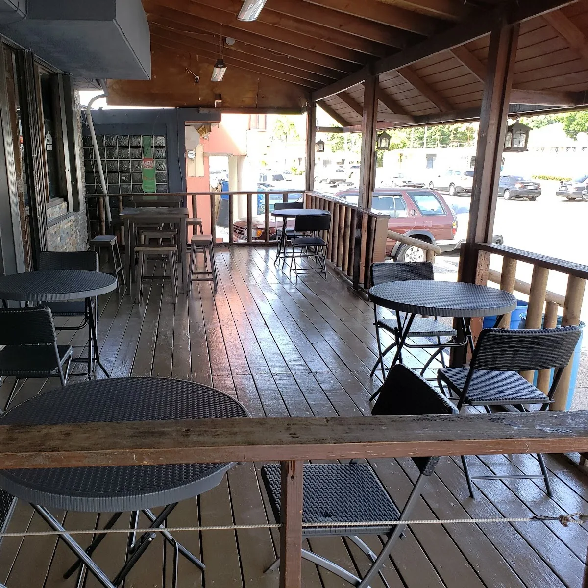 Soto Sport Bar — G46G+5GC, Av. San Vicente de Pau00fal, Santo Domingo Este 11903, Dominican Republic