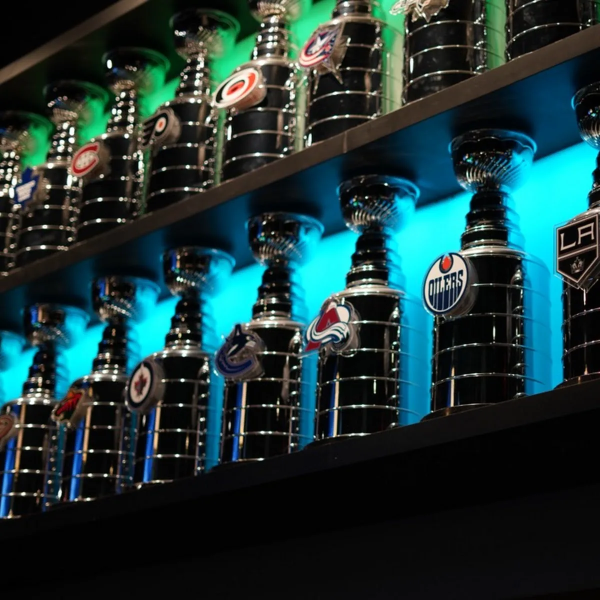 The Canadian Brewhouse (Airdrie) — 130 Sierra Springs Dr SE #2000, Airdrie, AB T4B 3G6, Canada