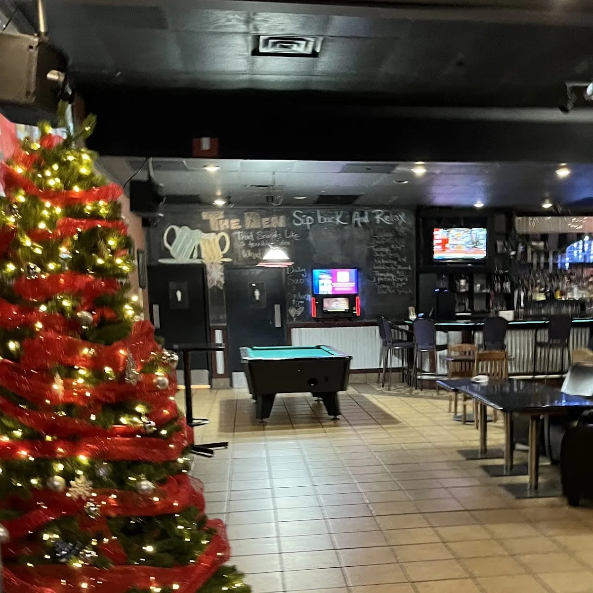 The Den Pub — 1101 4 St, Nisku, AB T9E 7N1, Canada