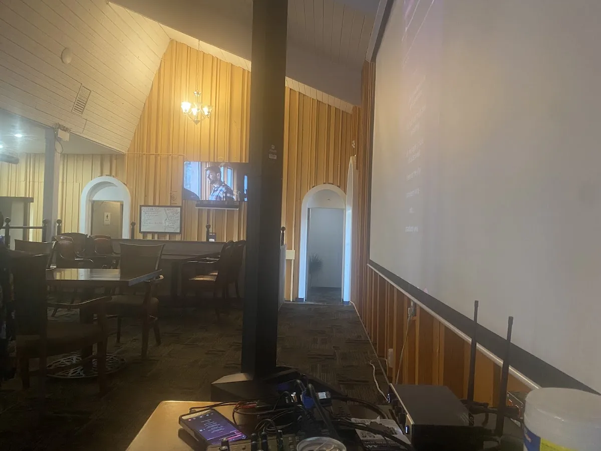 The Cliff Restaurant & Bar gallery 3