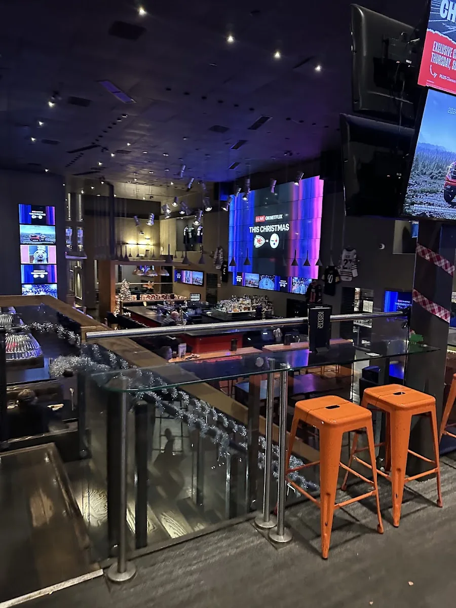 Shark Club Sports Bar & Grill gallery 3