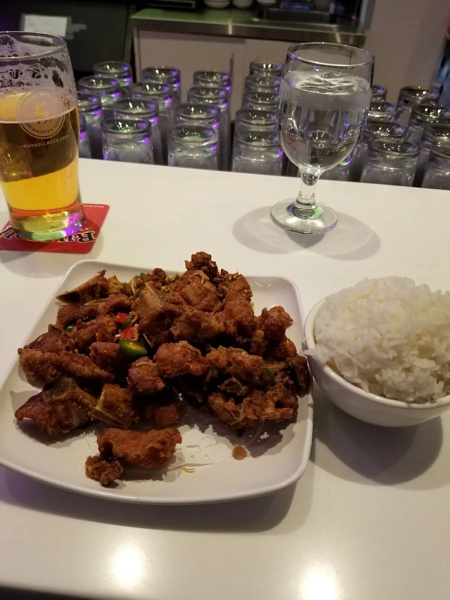 Neptune Club Sports Bar and Grill gallery 2