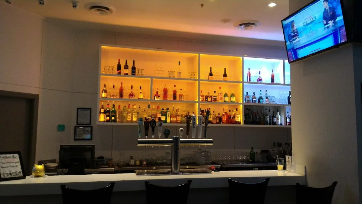 Neptune Club Sports Bar and Grill gallery 3