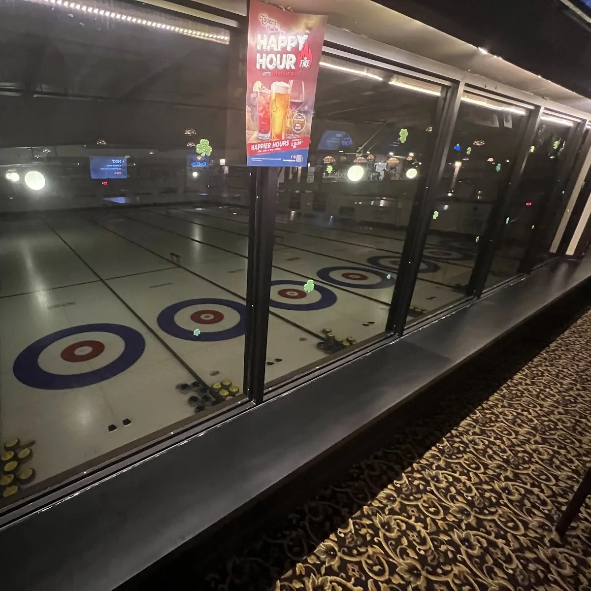 Tavern United Portage la Prairie — 2401 Saskatchewan Ave W, Portage la Prairie, MB R1N 3L5, Canada