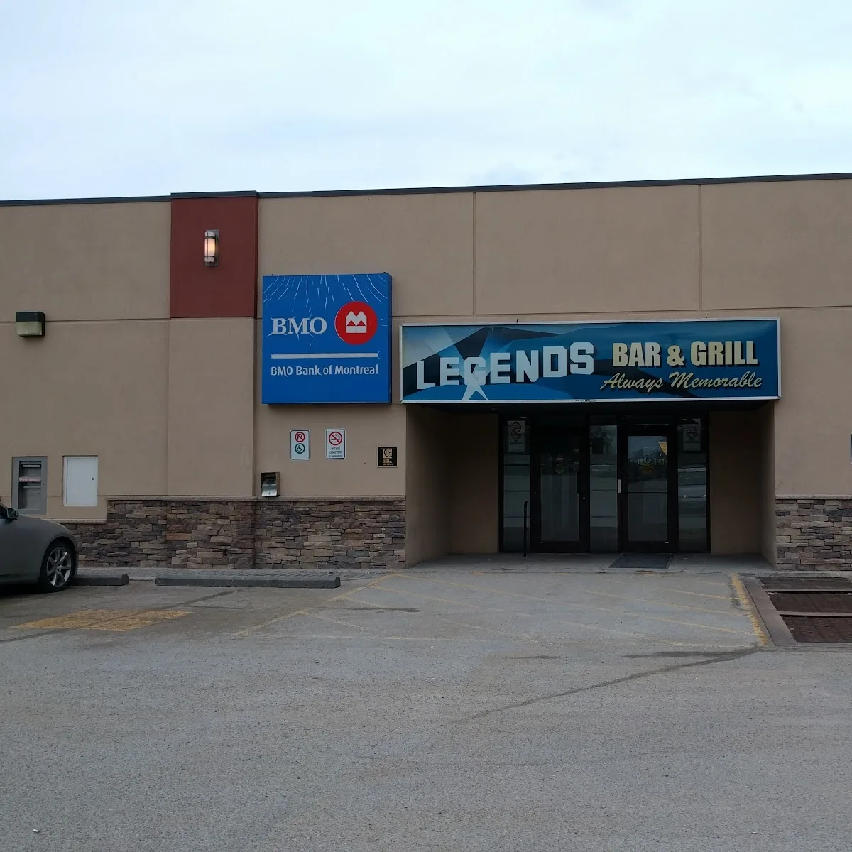Legend’s Restaurant & Sports — 2727 Portage Ave, Winnipeg, MB R3J 0R2, Canada