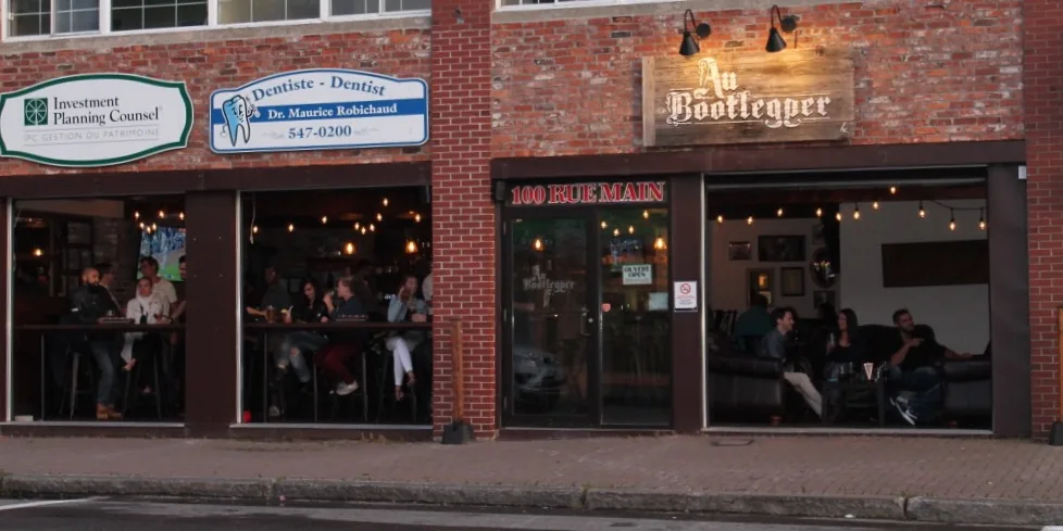 Au Bootlegger gallery 2