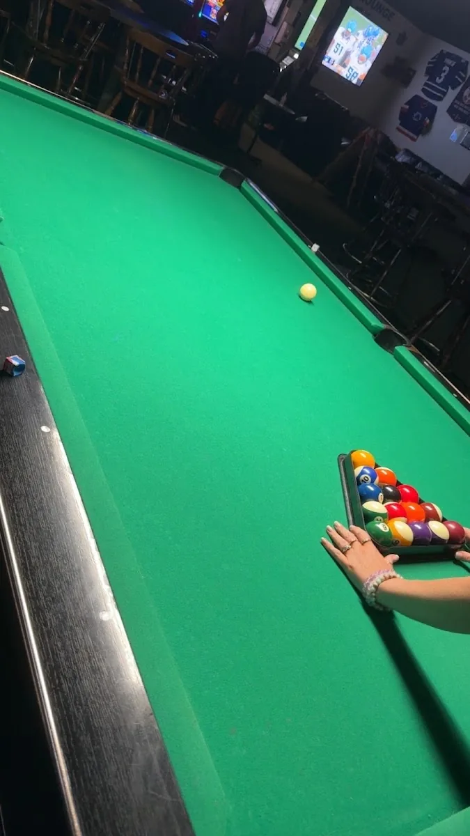 Speedbumps Sports Bar gallery 3