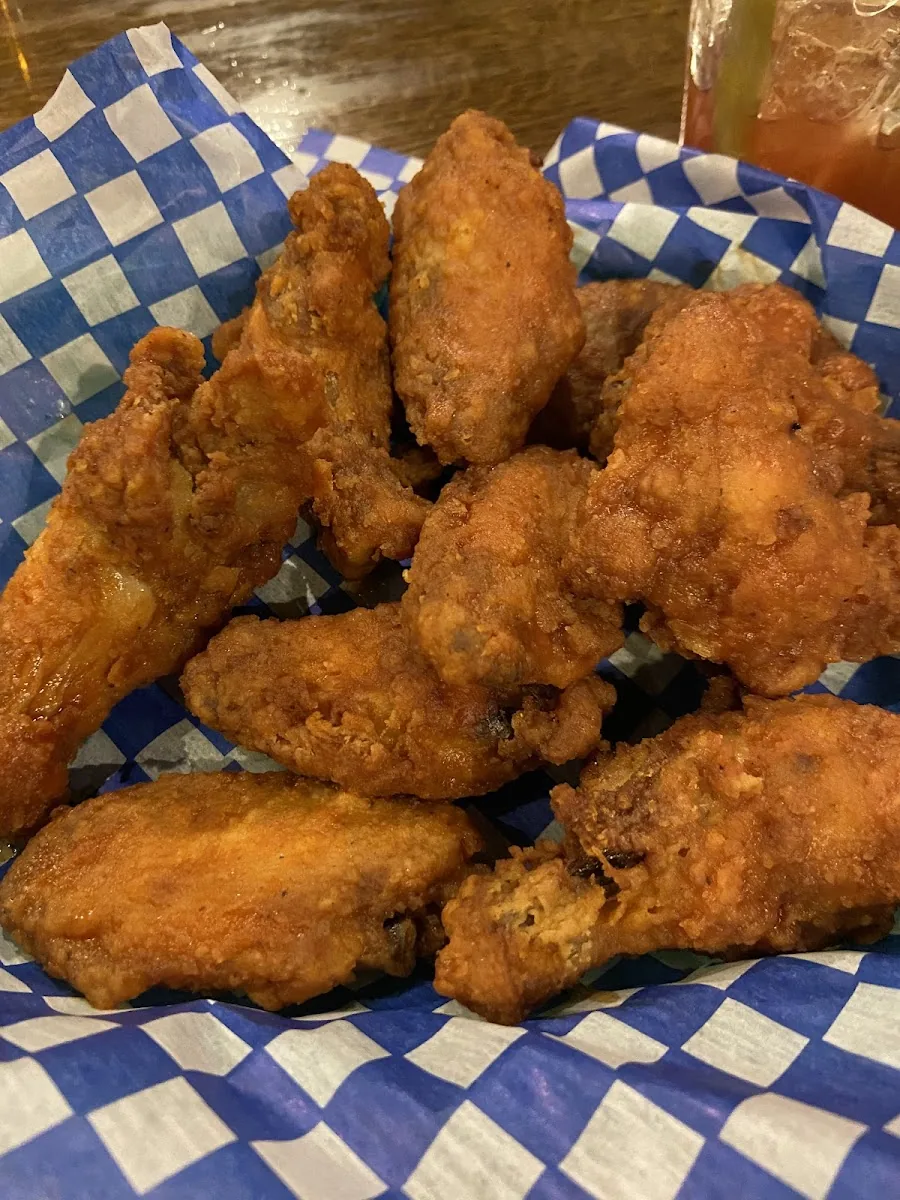 Griffins Pub & Eatery gallery 2