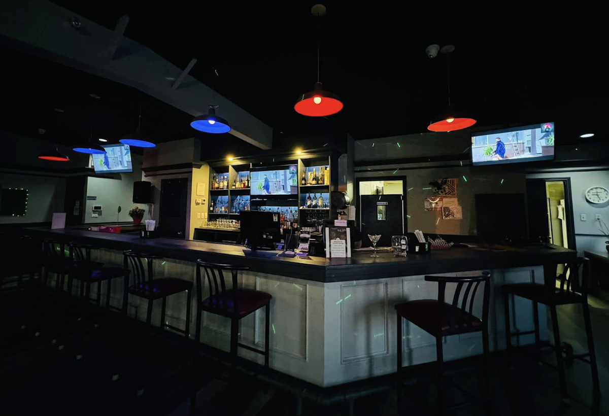 Elevate Lounge (Bar & Grill) gallery 2