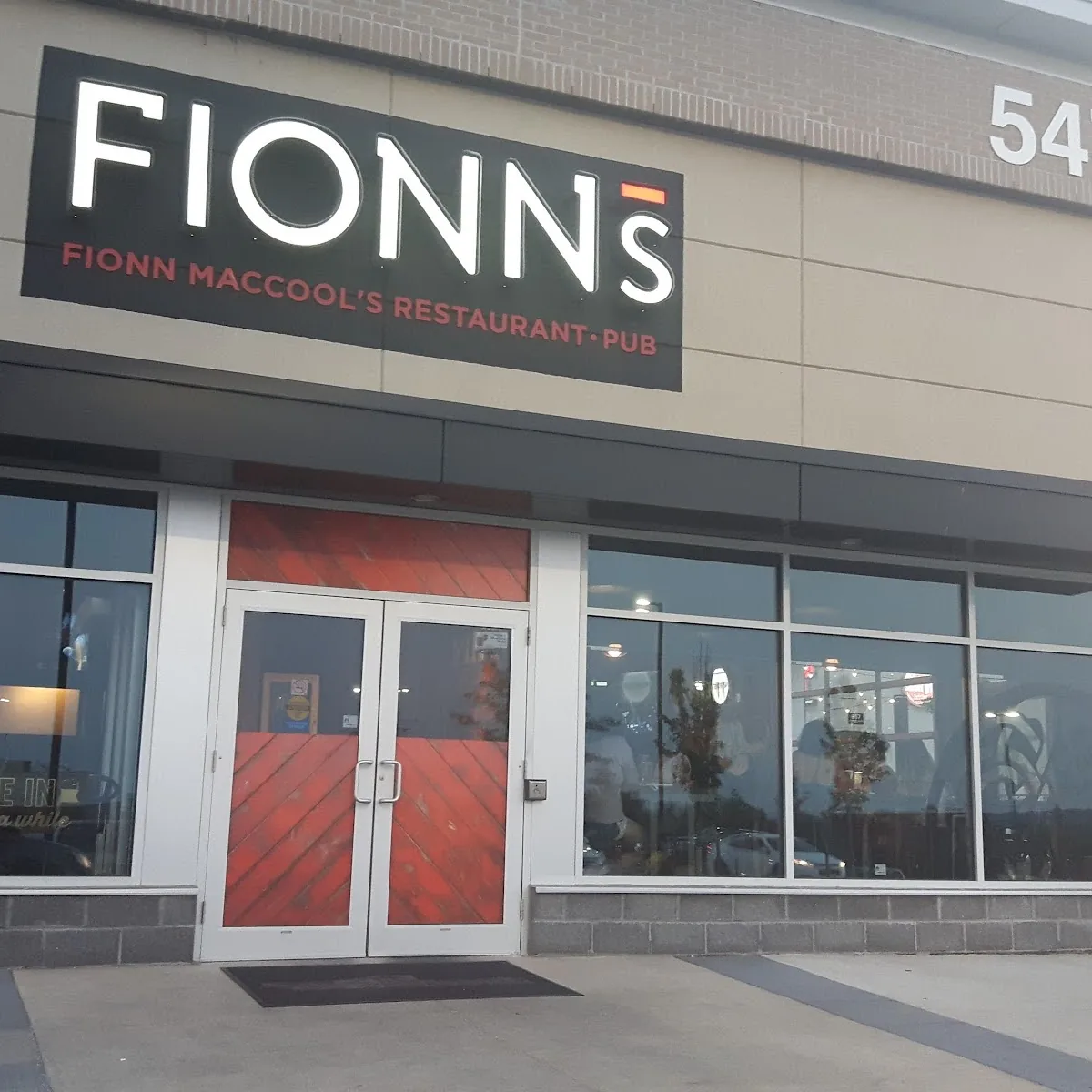Fionn MacCool’s — 547 Cundles Rd E, Barrie, ON L4M 0G9, Canada