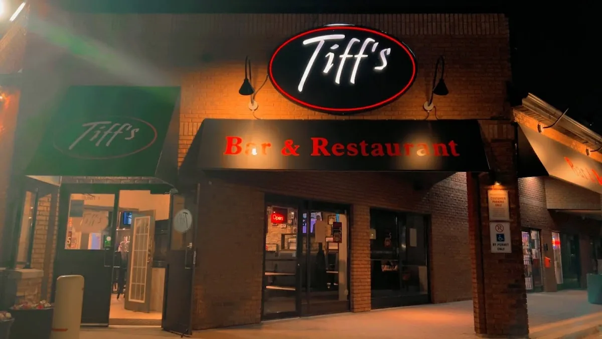 Tiff’s Restaurant & Sports Bar gallery 2