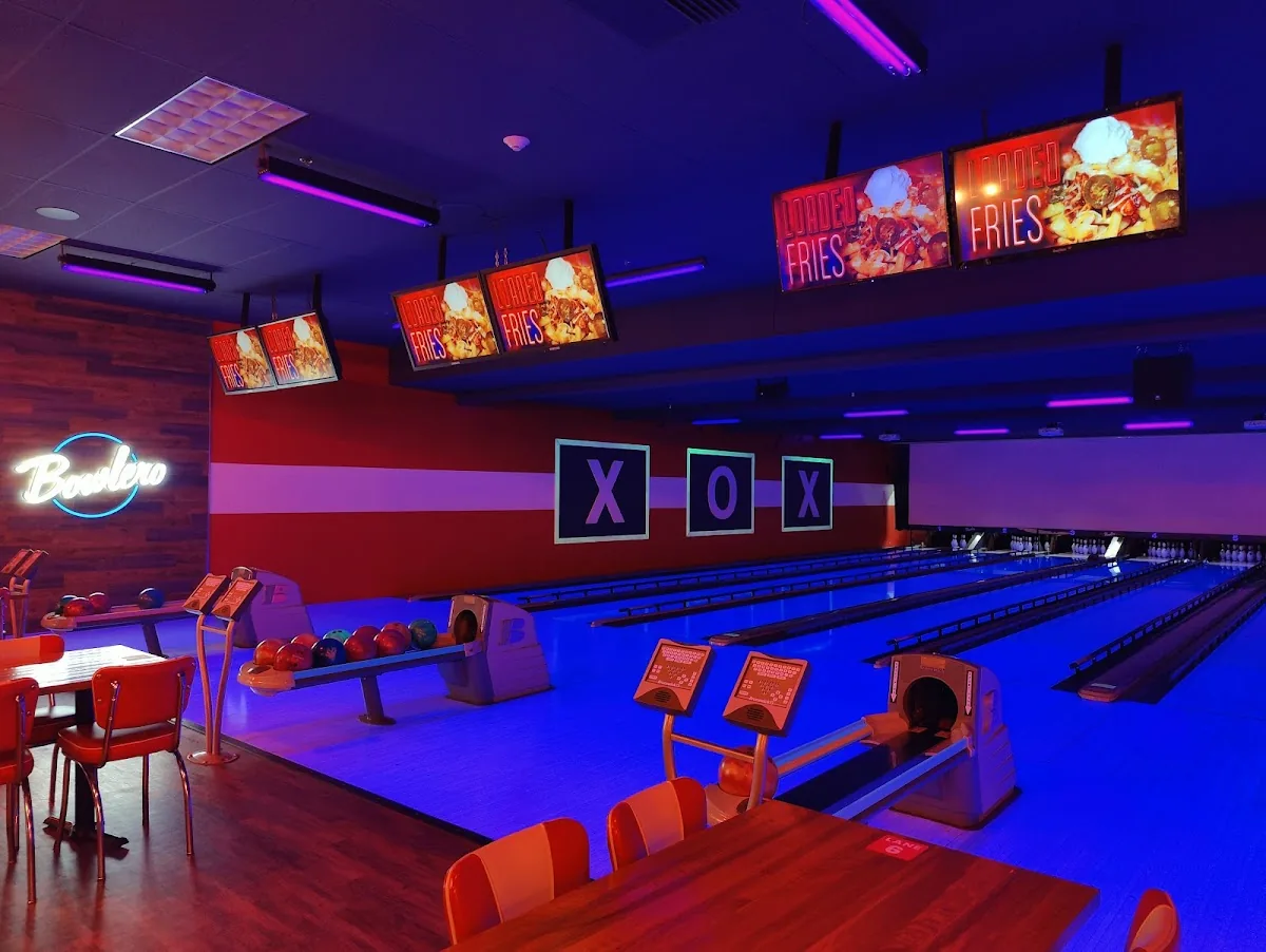 Bowlero Brampton gallery 3