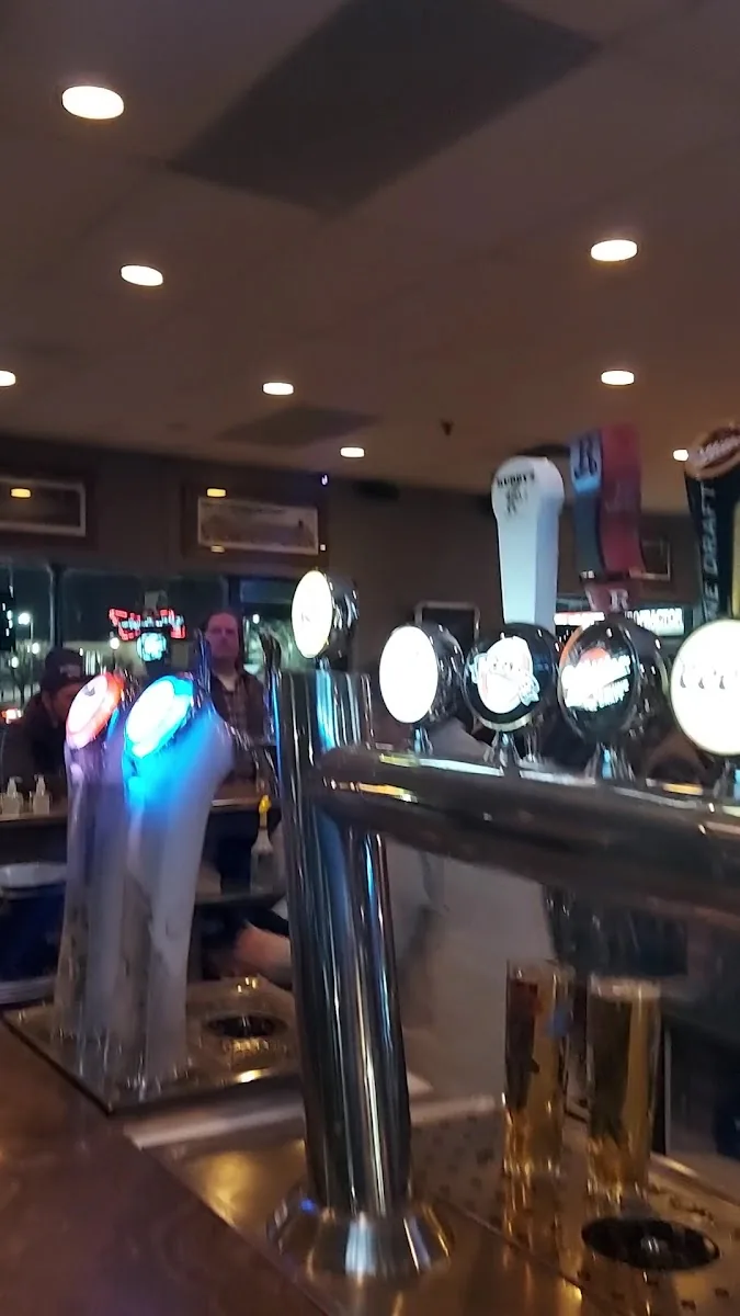 Kubby’s Draft Bar & Grill gallery 3