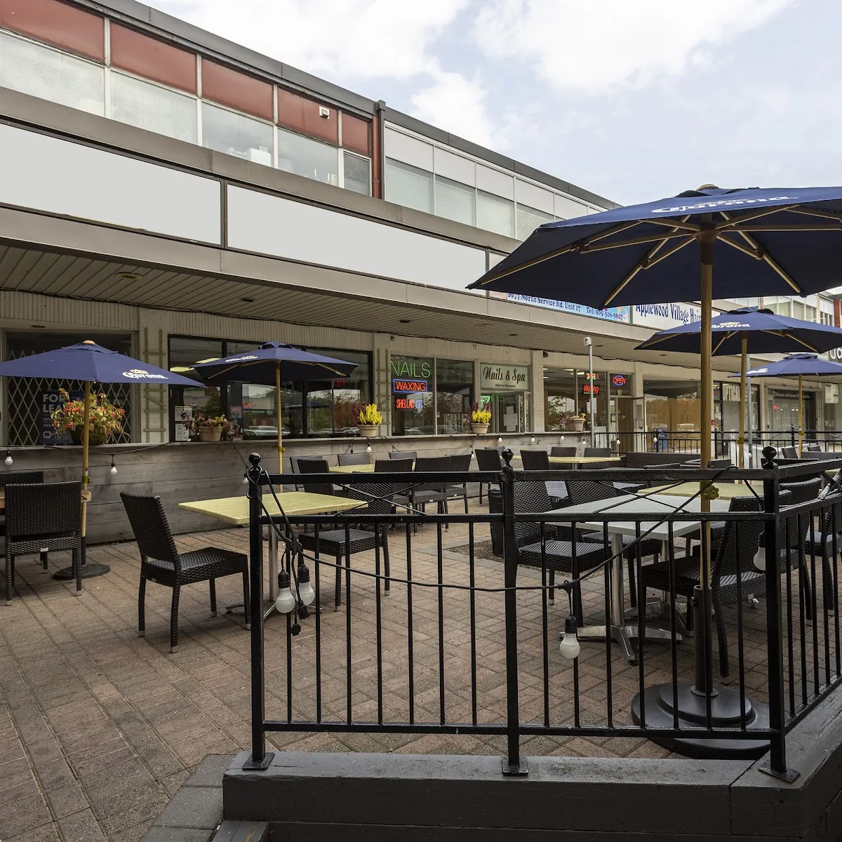 TEXAS LONGHORN — 1077 N Service Rd, Mississauga, ON L4Y 1A6, Canada