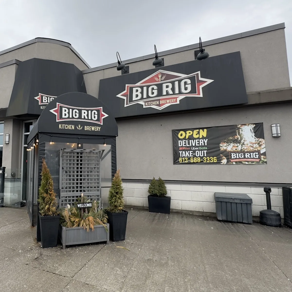 Big Rig Kitchen & Brewery – Iris — 2750 Iris St, Ottawa, ON K2C 3C9, Canada