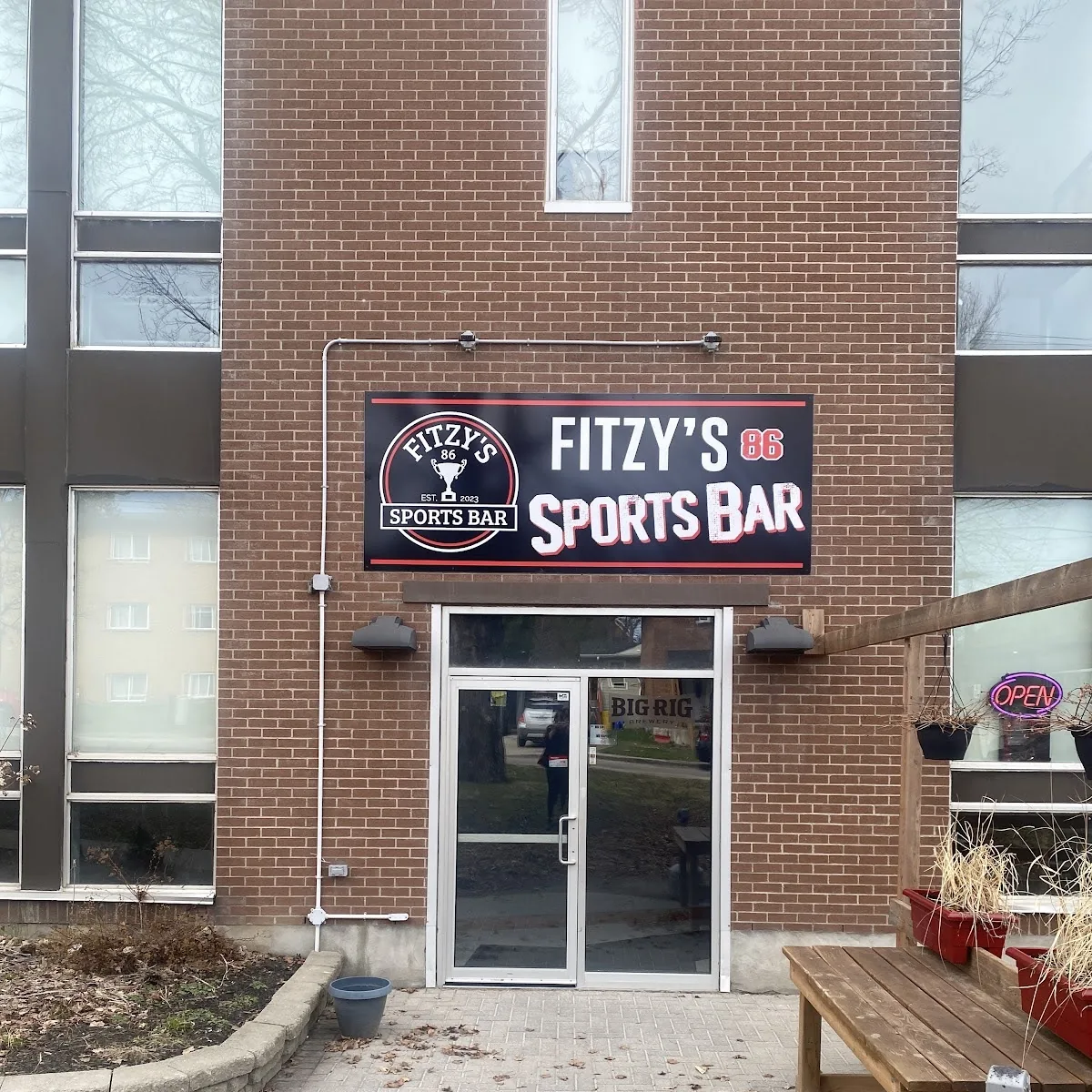 Fitzy’s Sports Bar — 150 Peter St, Pembroke, ON K8A 0G3, Canada