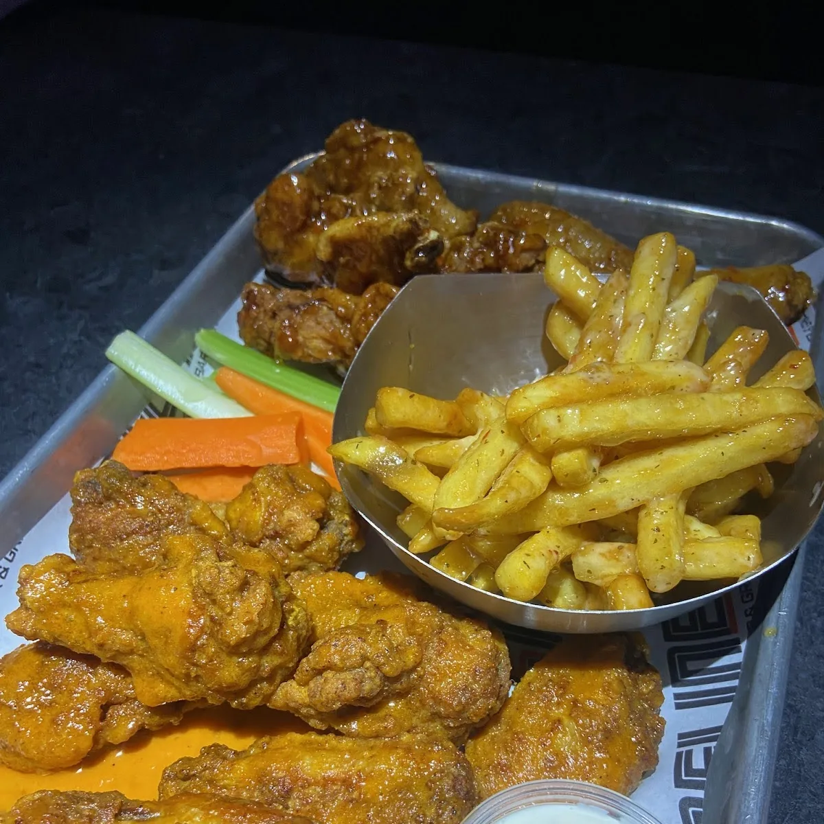 Sidelines Sports Bar & Grill gallery 3