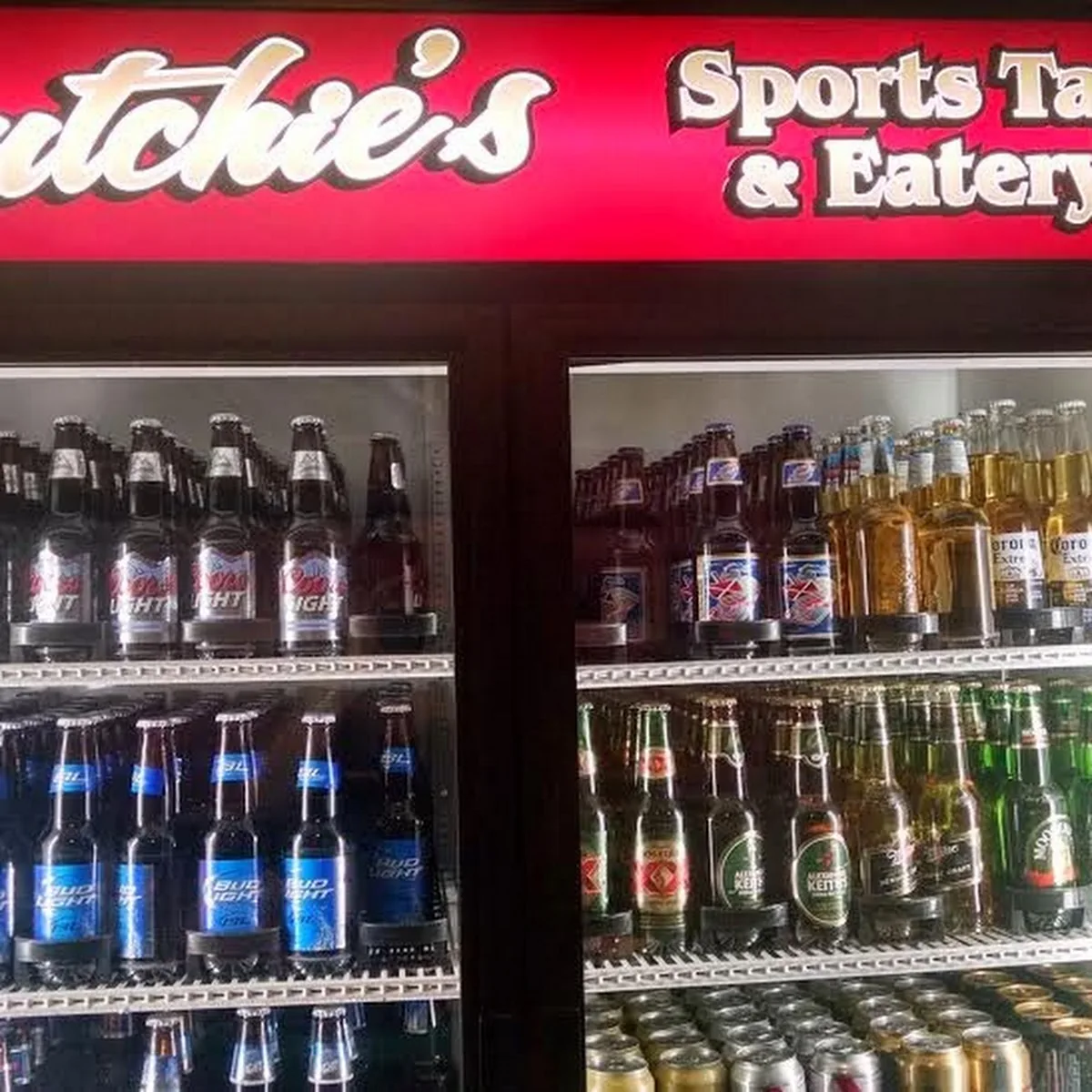 Cutchie’s Sports Tap & Eatery — 951 Devonshire, Woodstock, ON N4S 5S1, Canada