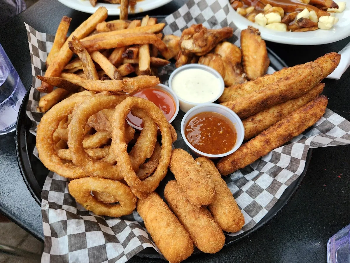 Le Pêle-Mêle – Vieux-Hull gallery 2