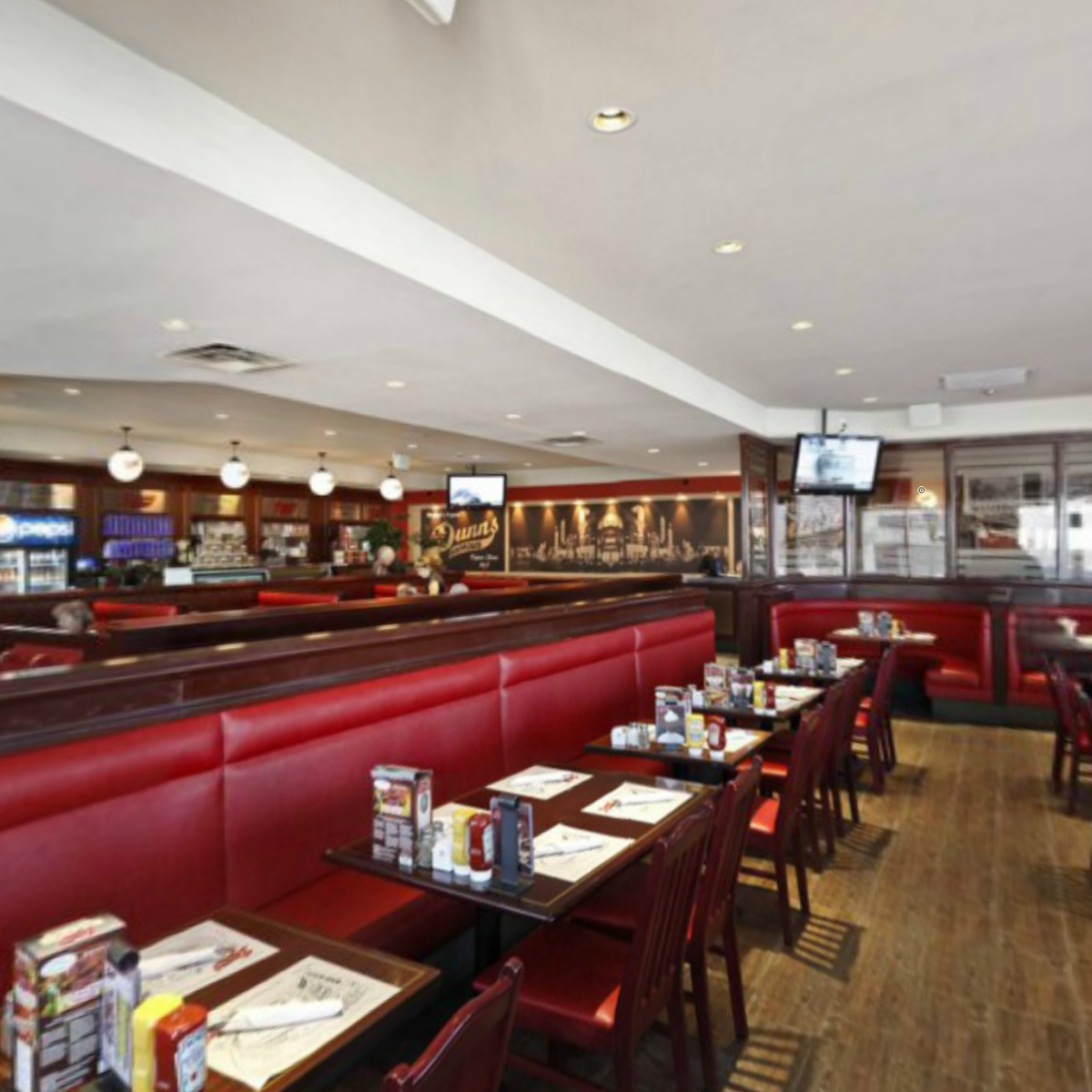 Dunn’s Laval — 3800 Boulevard Saint-Martin O, Laval, QC H7T 1B2, Canada