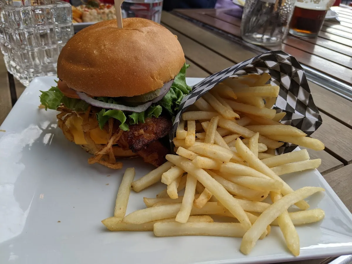 Le St. Mark gallery 2