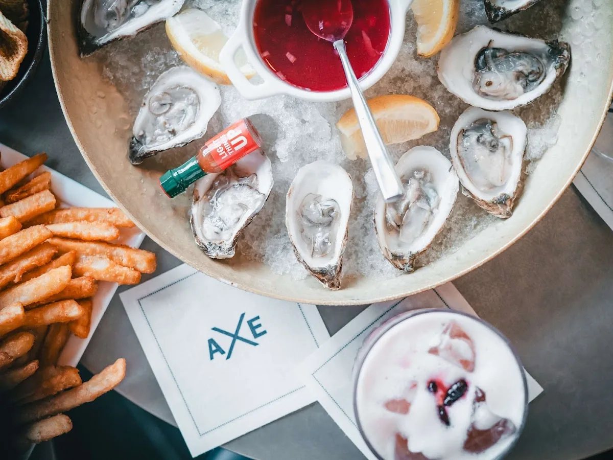 AXE Lounge Bar gallery 3