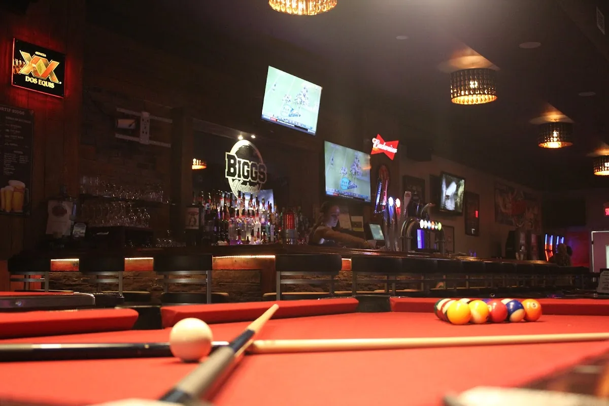Bar Sportif Biggs Vaudreuil gallery 2