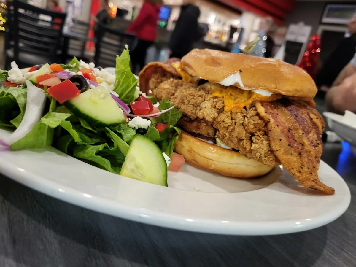 Rock & Iron Sports Bar gallery 3