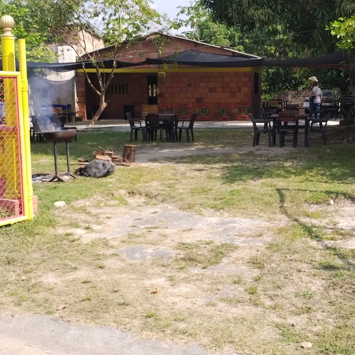 RUSTIKA PARRILLA BAR Barrancabermeja santander — Via al llanito klm1, El Llanito, Barrancabermeja, Santander, Colombia
