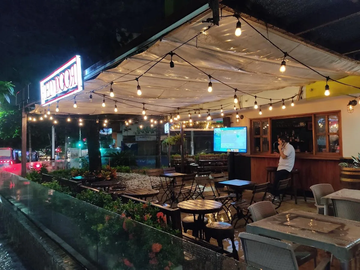 Red Door Pub – La Campiña — Cra. 45B #88-23, Nte. Centro Historico, Barranquilla, Atlu00e1ntico, Colombia