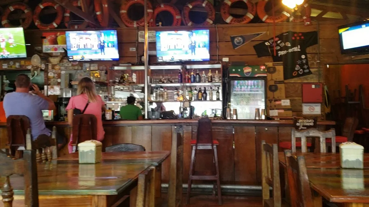 Toro Loco Sports Bar gallery 3