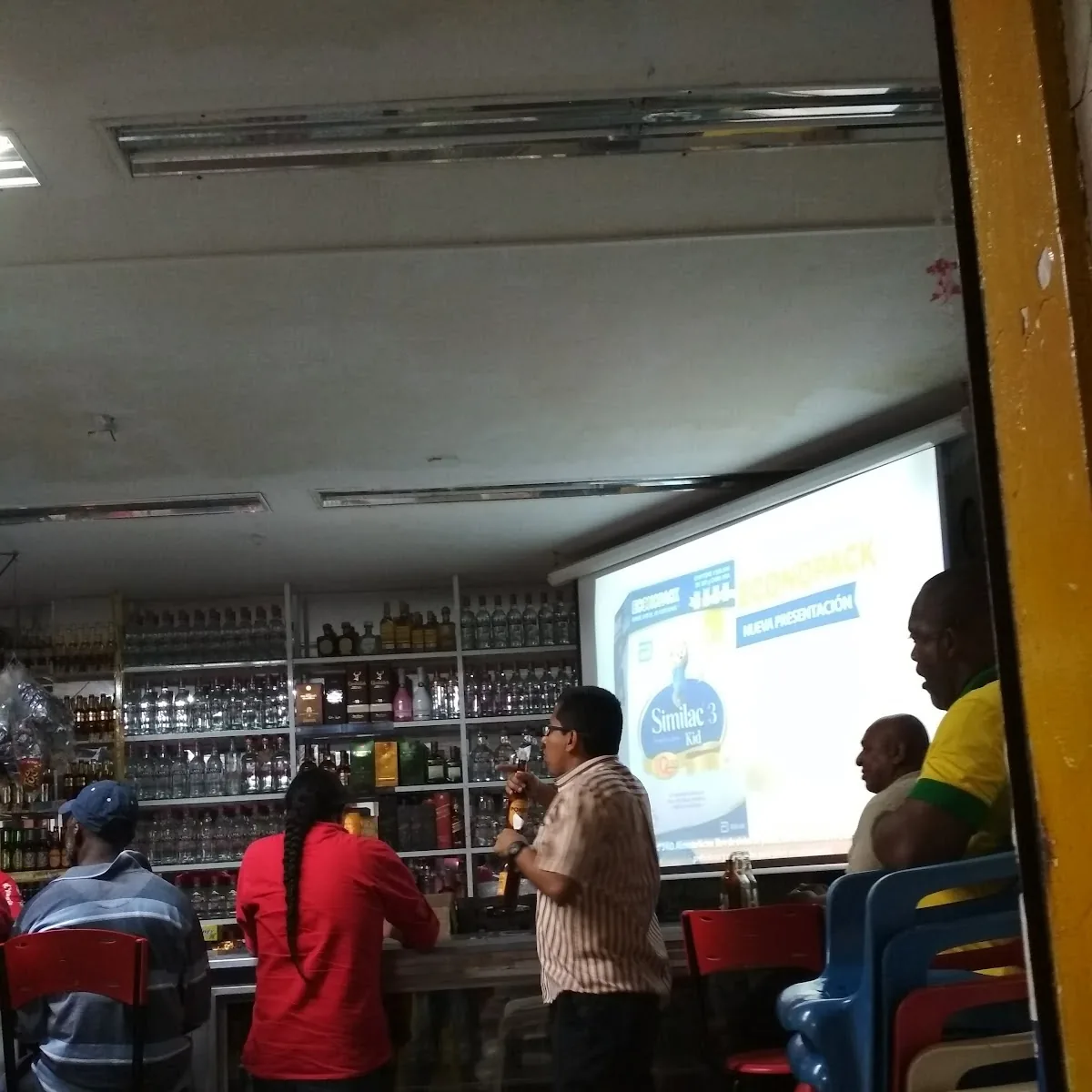 Estanco Brisas Del Mar — a 4-63, Cl. 2 #4-1, Buenaventura, Valle del Cauca, Colombia