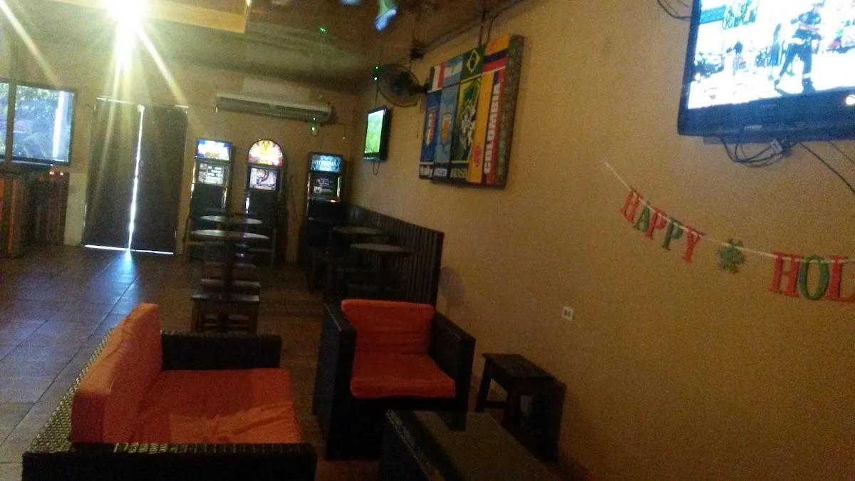 Fortuna Bar & Lounge gallery 3