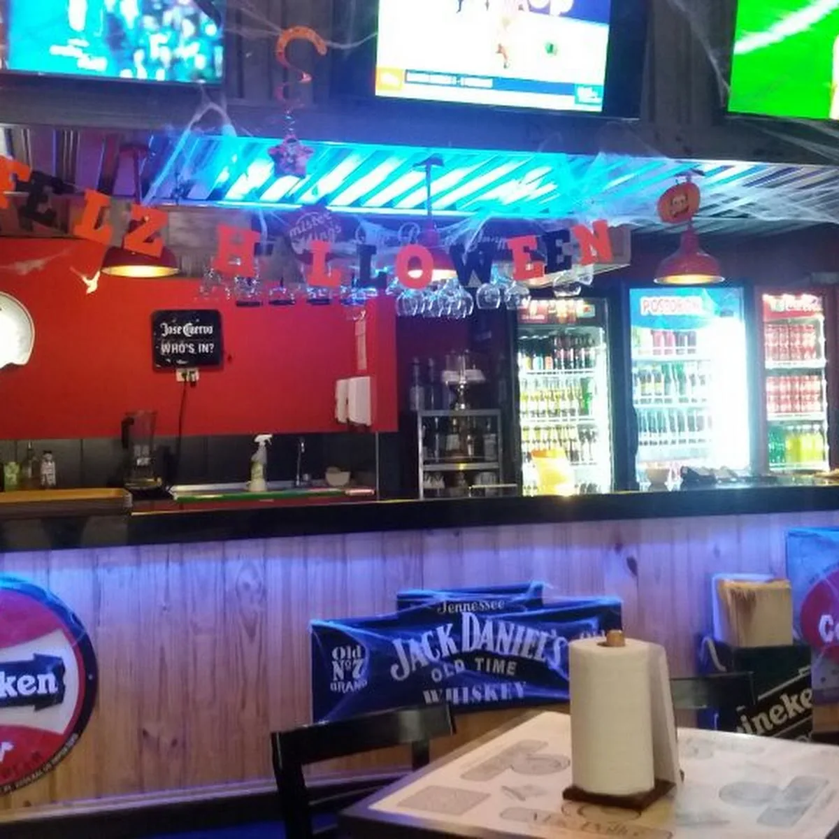 Mister Wings Limonar — Cl. 9 #62A-25, Pampa Linda, Cali, Valle del Cauca, Colombia