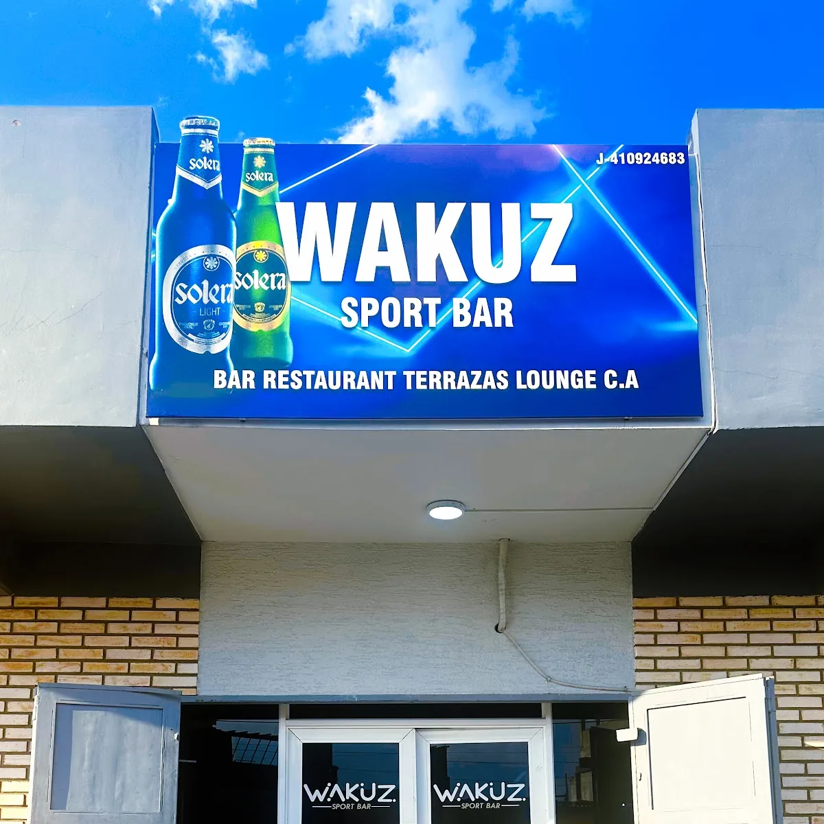 Wakuz Sport Bar — C.C Dou00f1a Ana, Calle Carabobo entre calle Camacaro y, Av 14 de Febrero, Carora 3050, Lara, Venezuela