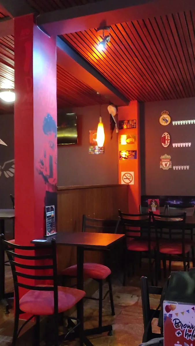 Sport Wings Café Resto – Bar gallery 2