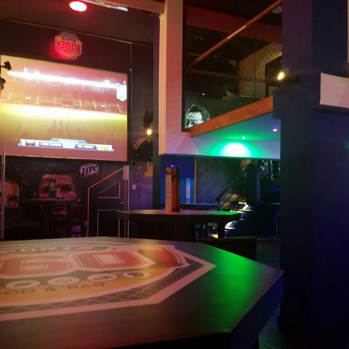 Sportbar 360 — 3XXV+FQJ, Benigno Malo, Cuenca, Ecuador
