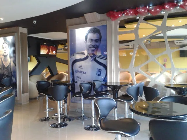 Platinum Sport Bar, Guanare gallery 2