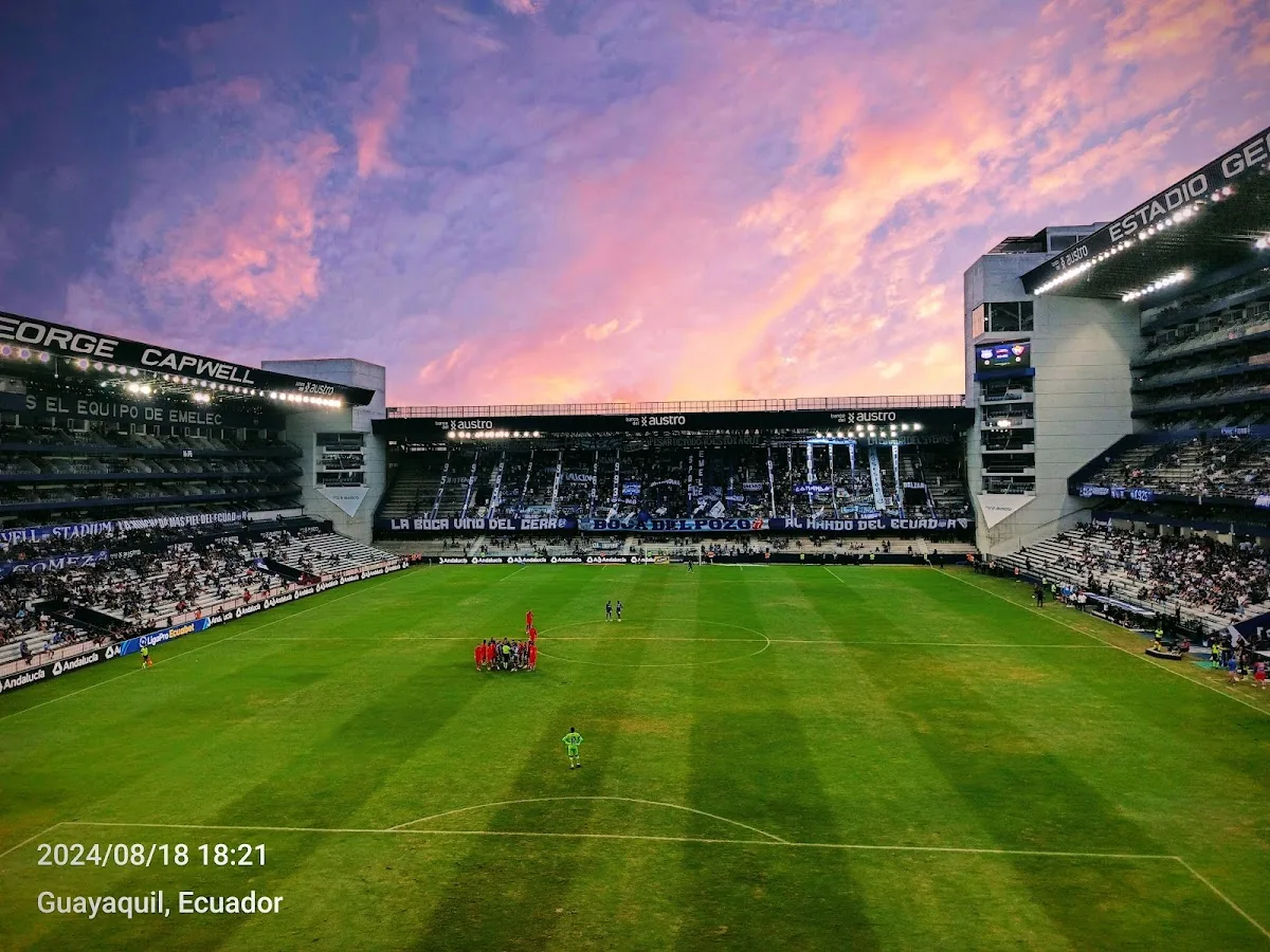 Suite Rugel Estadio George Capwell gallery 3