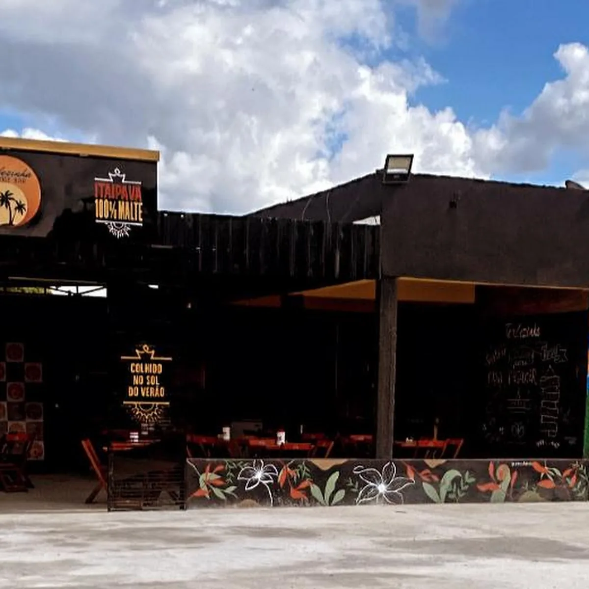 Tardezinha lounge Bar — R. Brasil, 136 - Jau00e7anu00e3, Itabuna - BA, 45608-554, Brazil